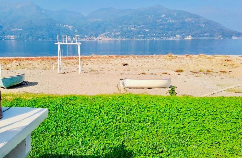 Blue Breeze Apartment Germignaga Esterno foto